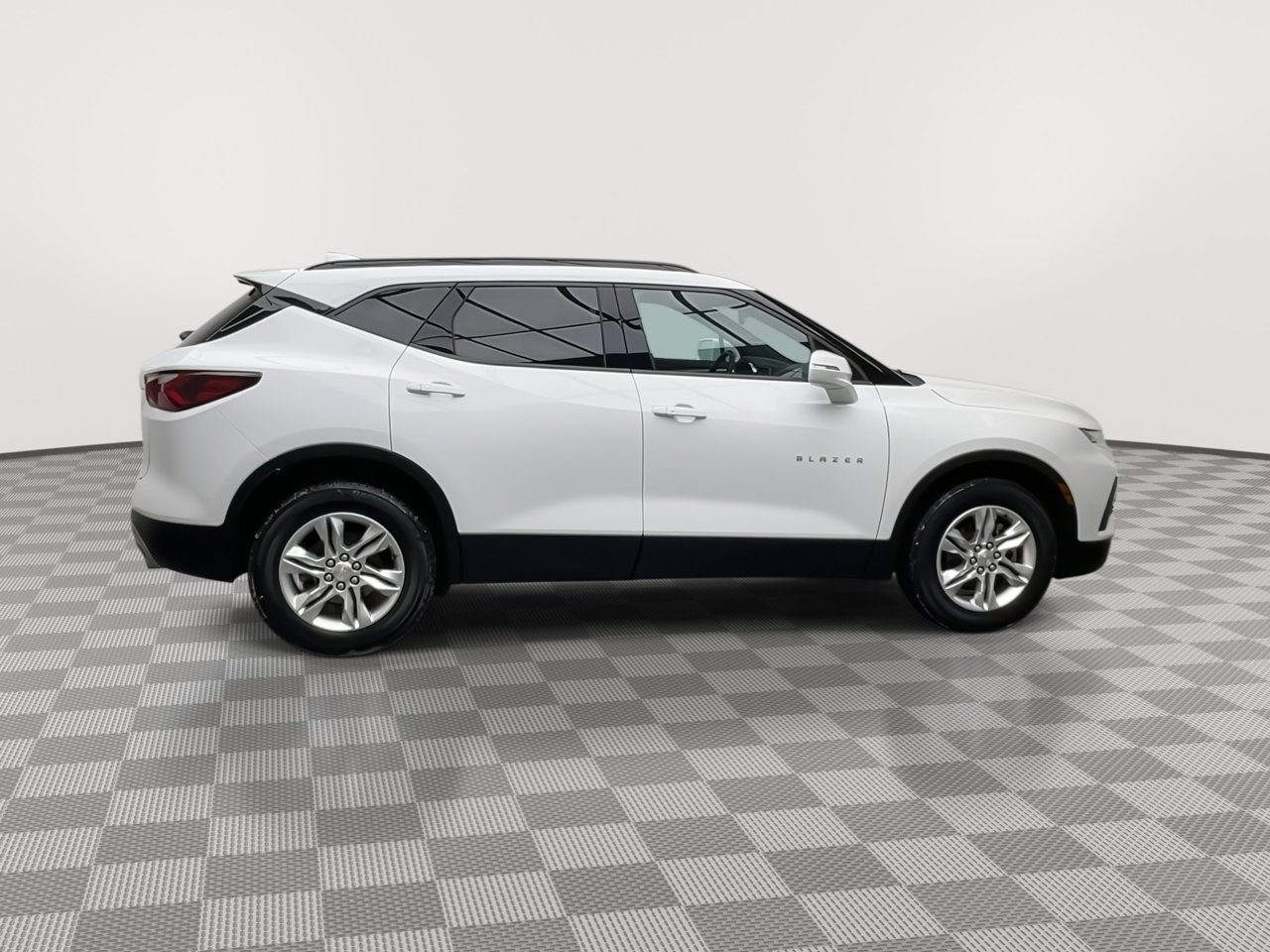 Used 2019 Chevrolet Blazer LT image 39