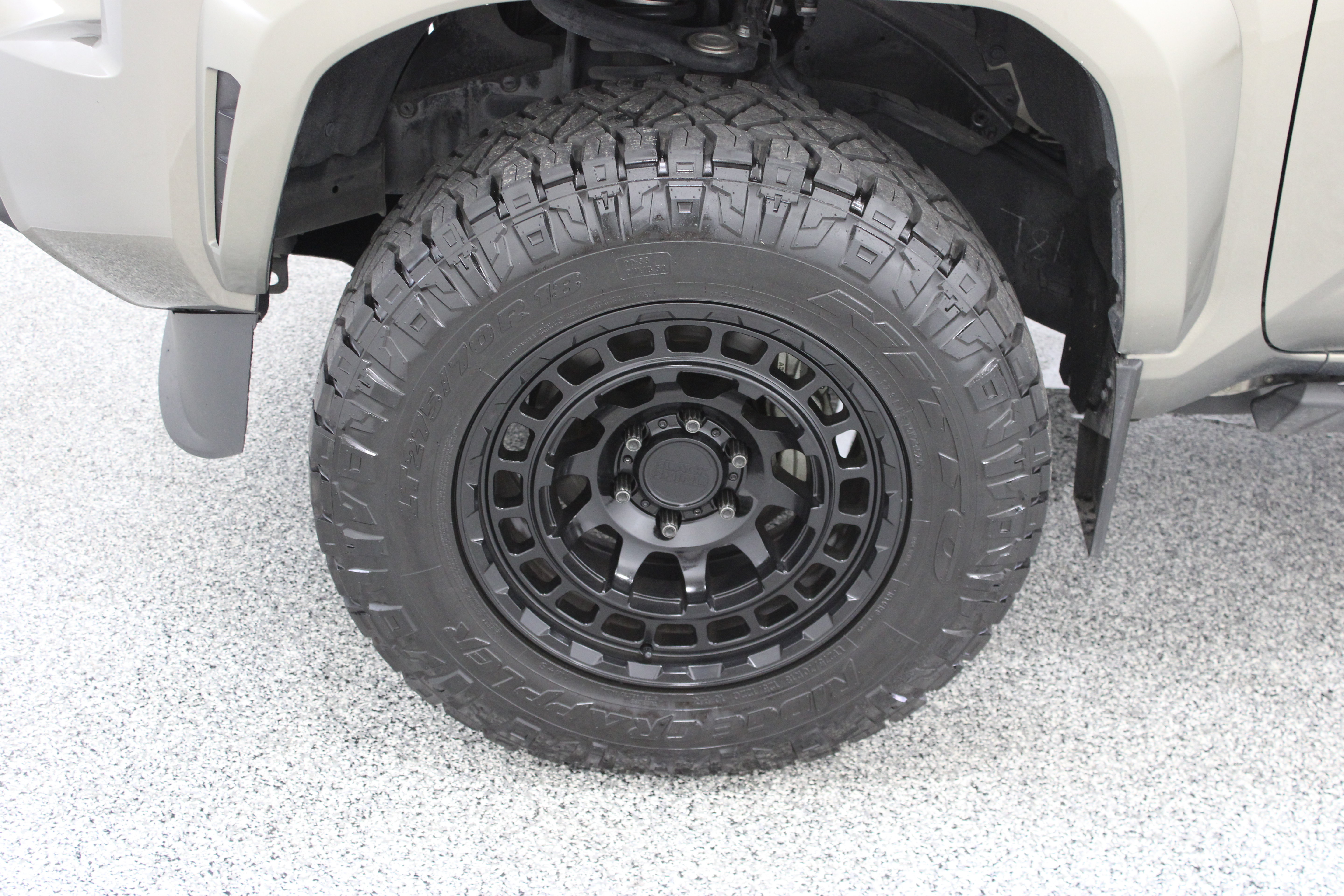 Used 2024 Toyota Tacoma TRD Sport AWD/4WD image 11