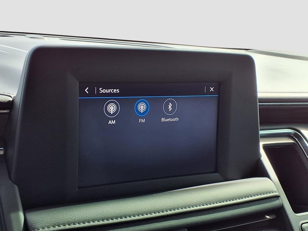 Used 2021 Chevrolet Suburban LS image 28