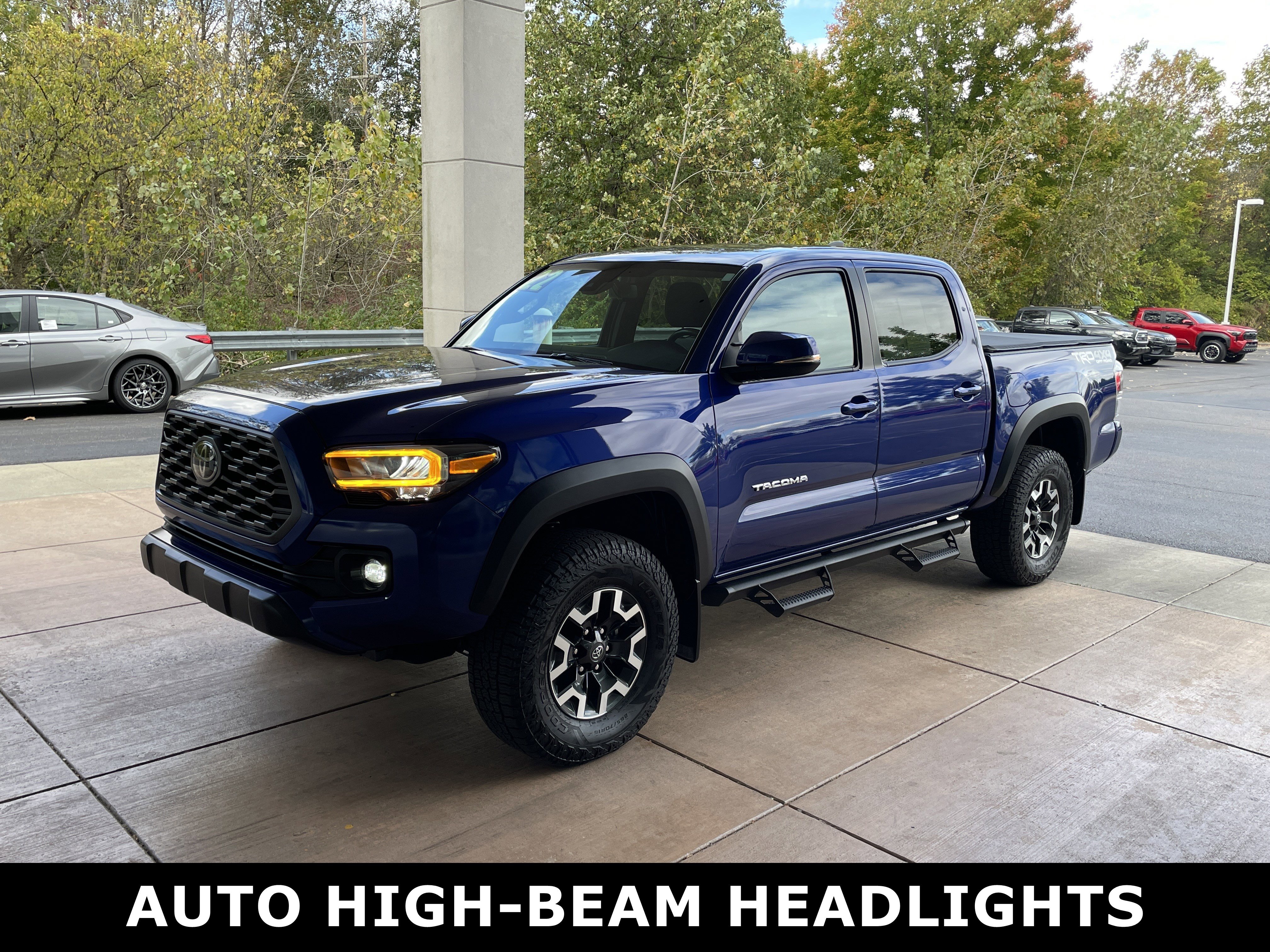 Used 2022 Toyota Tacoma TRD Off-Road image 3