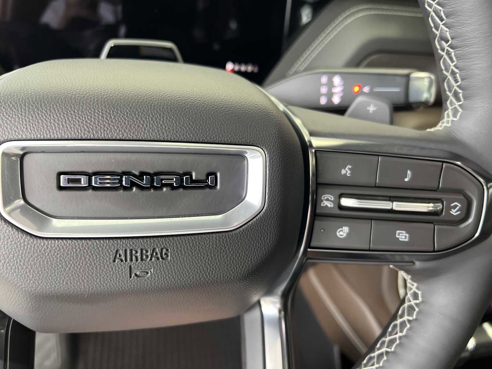 New 2026 GMC Yukon Denali Ultimate AWD/4WD image 58