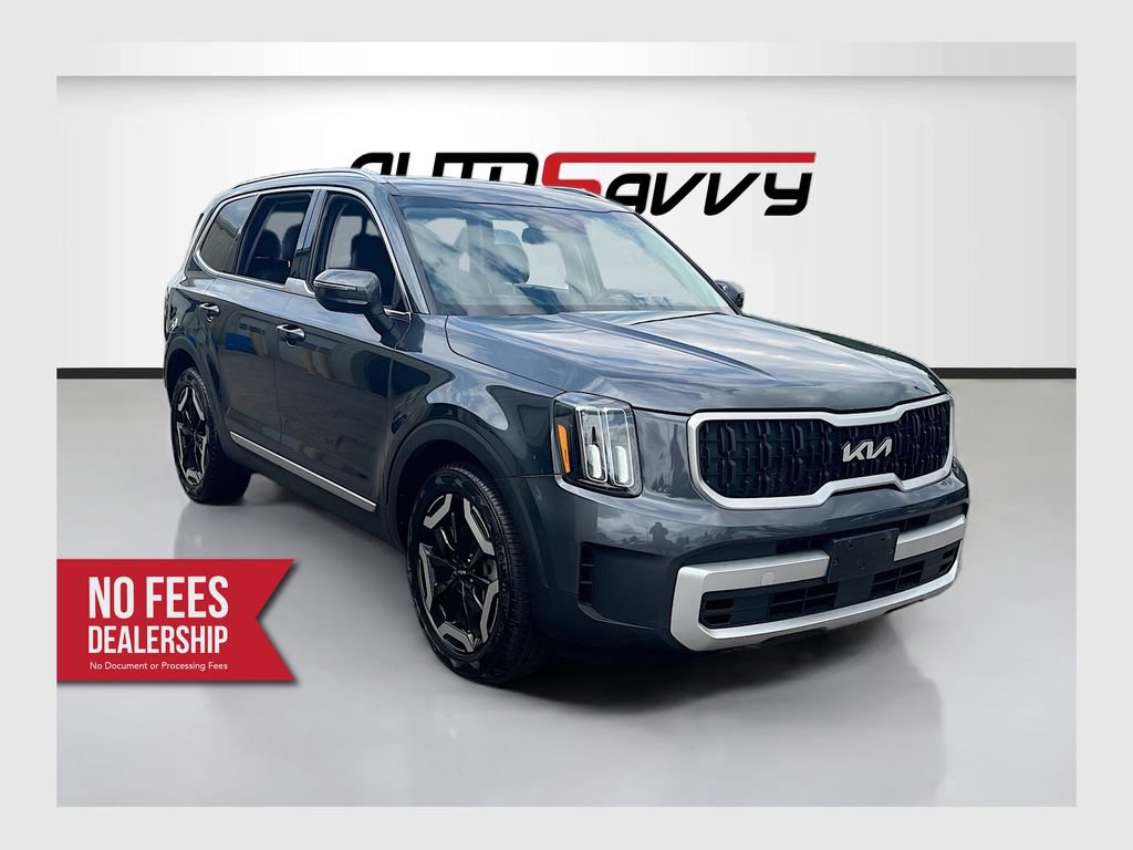Used 2023 Kia Telluride EX w/ EX Captain's Chair Package AWD/4WD image 1