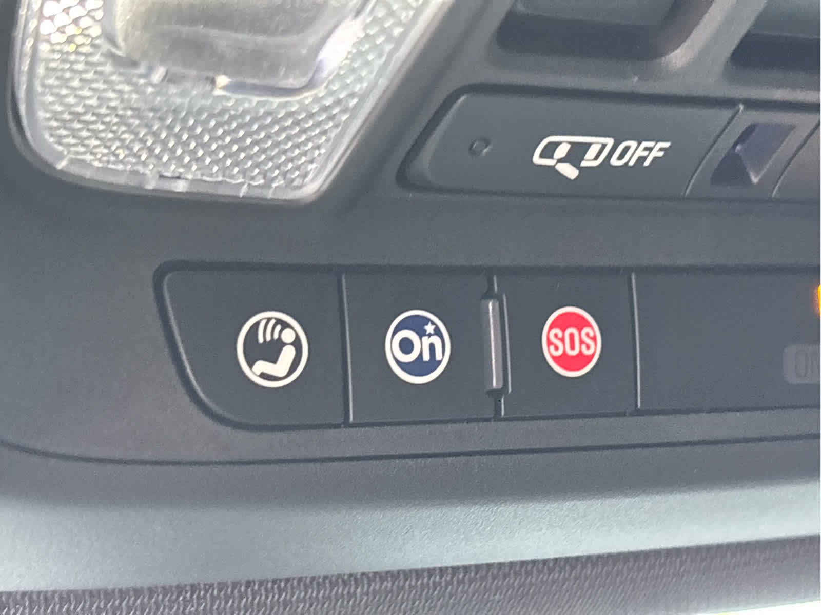 Certified 2022 Chevrolet Traverse RS w/ LPO, Floor Liner Package image 21