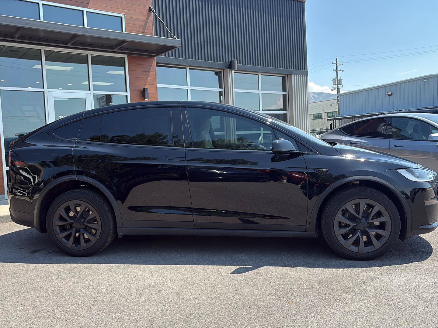 Used 2025 Tesla Model X AWD/4WD image 9