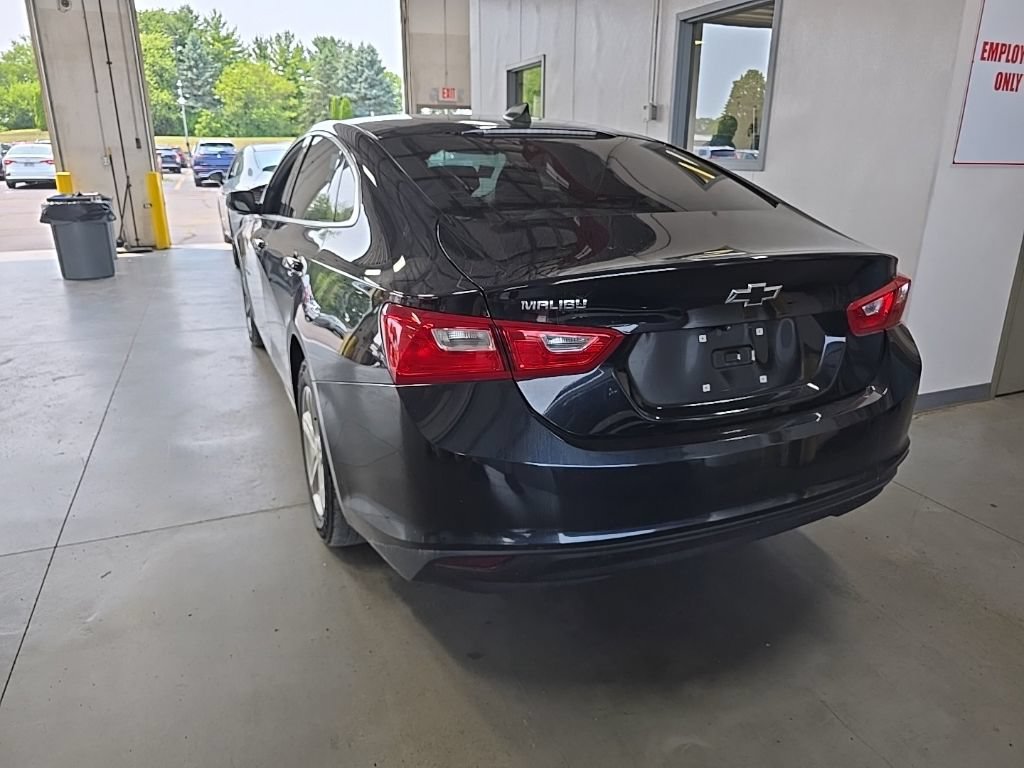 Used 2023 Chevrolet Malibu LS FWD image 3