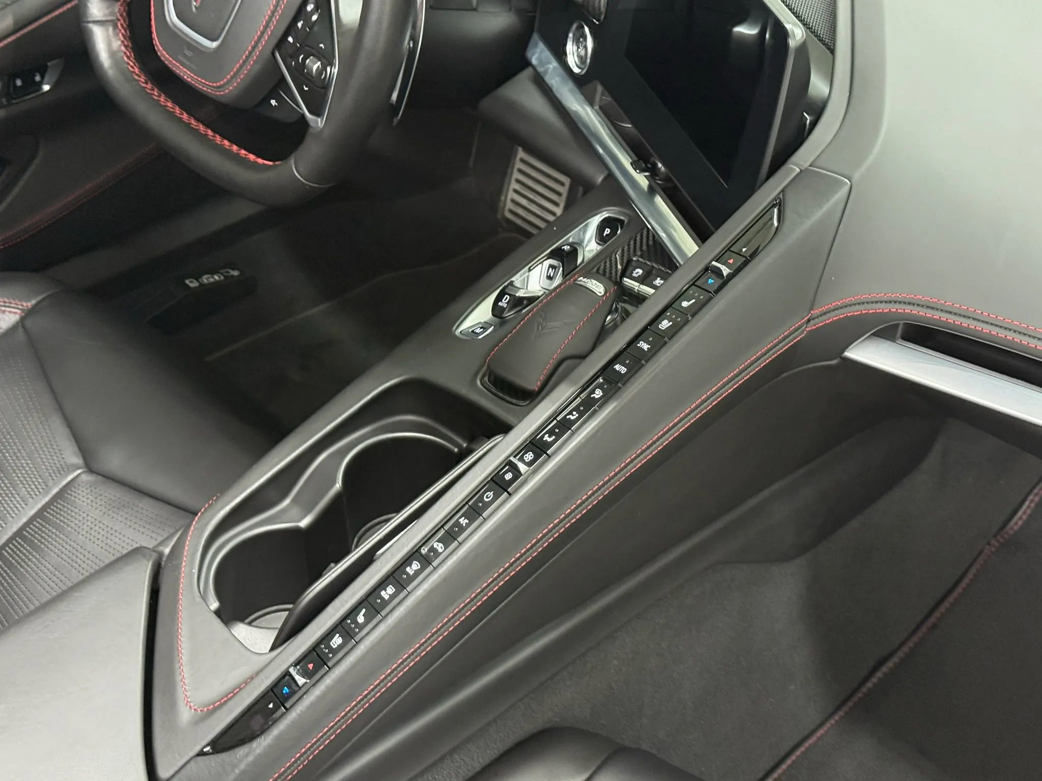 Used 2021 Chevrolet Corvette Stingray Premium Cpe w/ Z51 Performance Package image 25