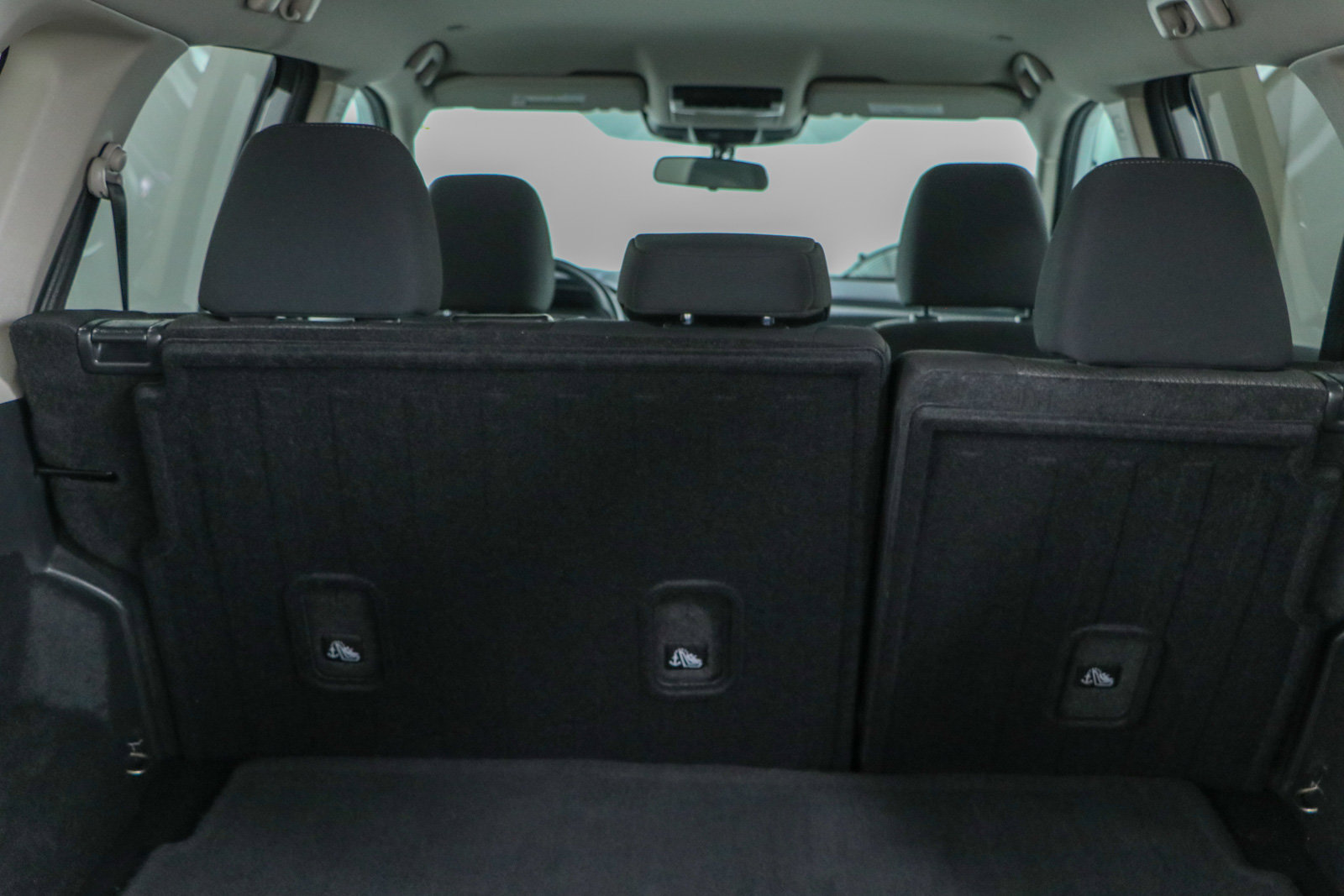 Used 2024 Nissan Rogue SV FWD image 28