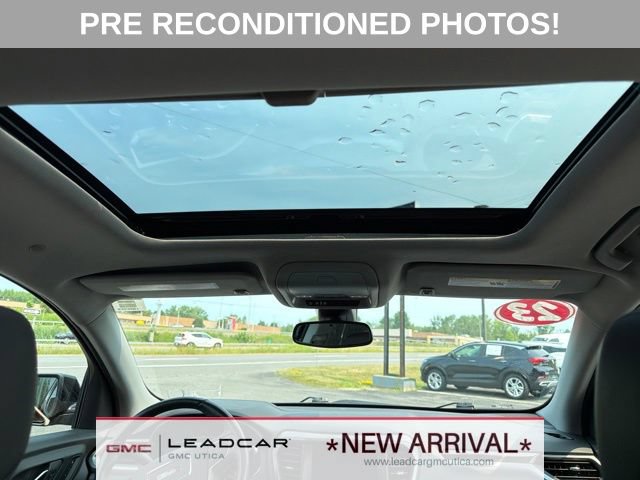 Used 2023 GMC Acadia AT4 w/ Technology Package AWD/4WD image 17