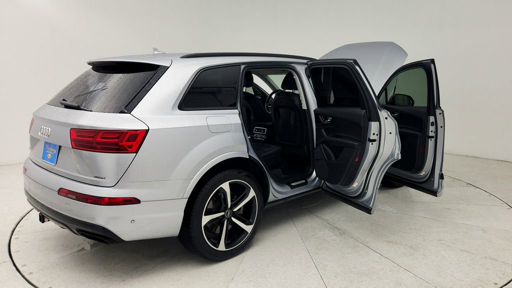 Used 2019 Audi Q7 3.0T Prestige w/ Prestige Package AWD/4WD image 13