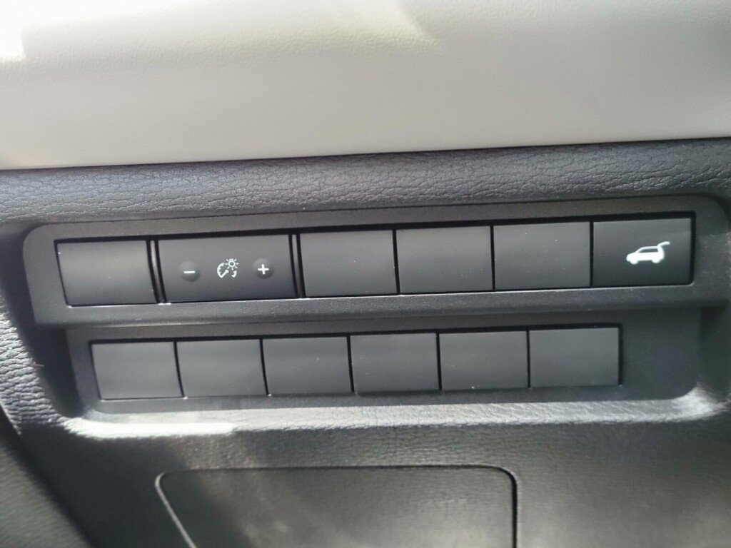 New 2025 Mitsubishi Outlander SEL image 23