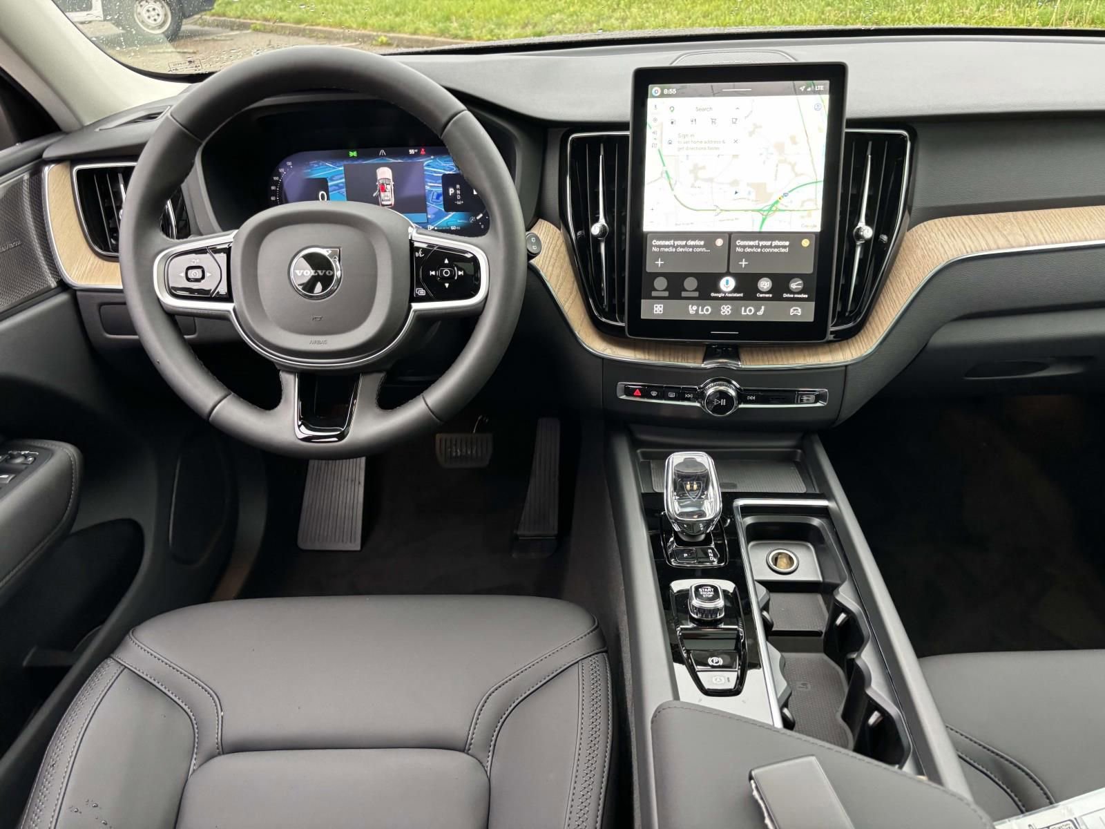 New 2026 Volvo XC60 B5 Plus w/ Protection Package Premier AWD/4WD image 27