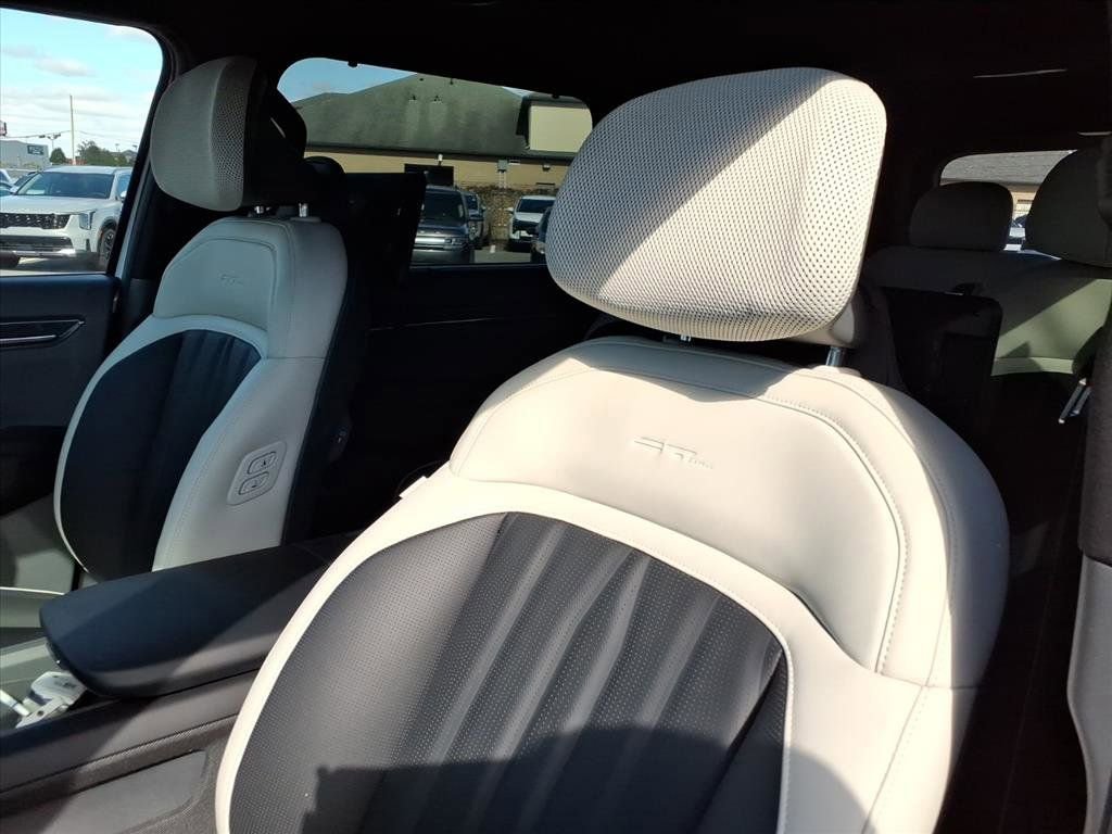 New 2026 Kia EV9 GT-Line AWD/4WD image 13
