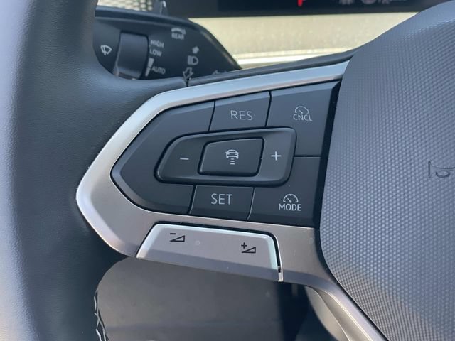 Used 2026 Volkswagen Tiguan S FWD image 8