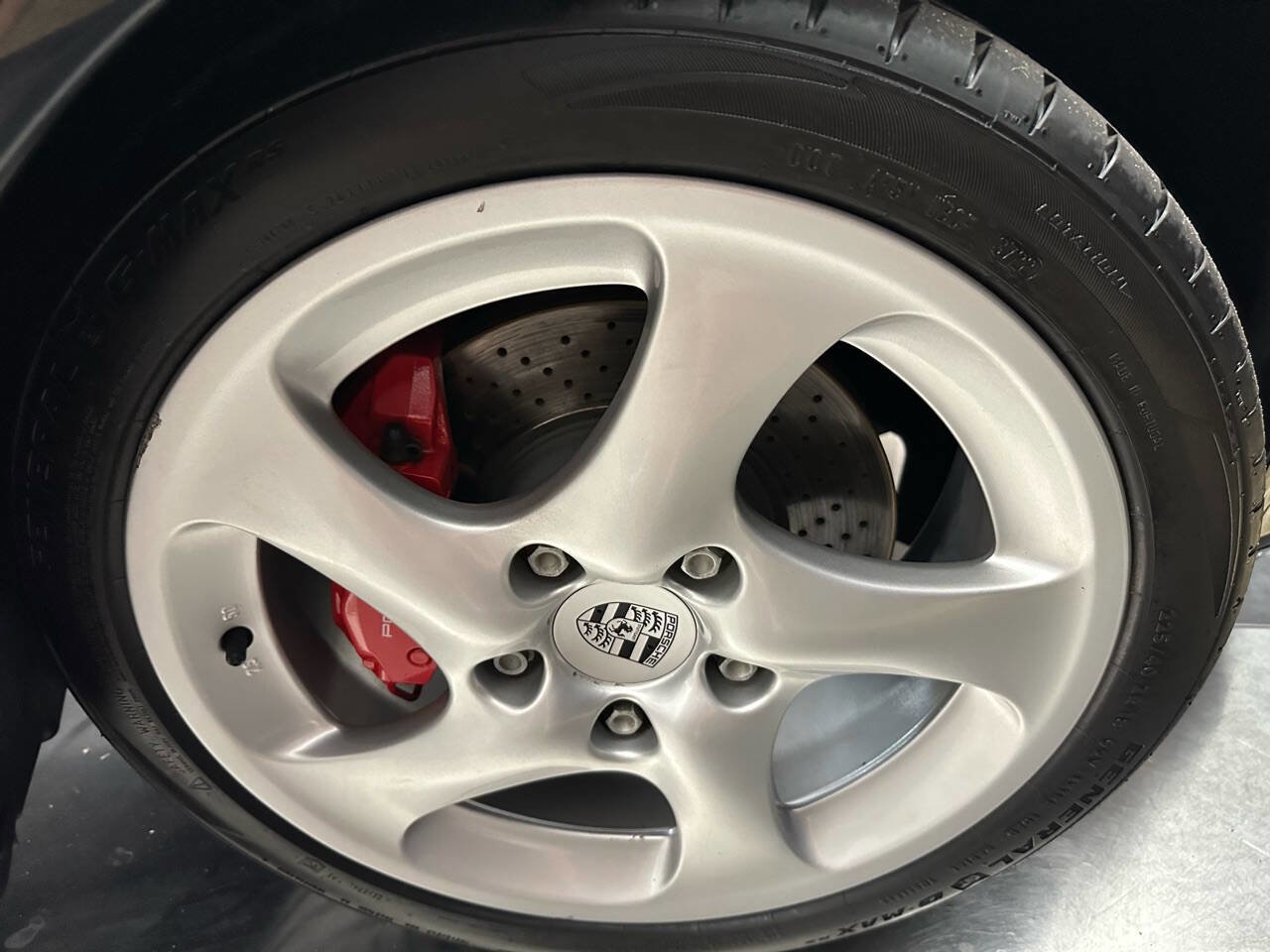 Used 2004 Porsche Boxster S RWD image 28