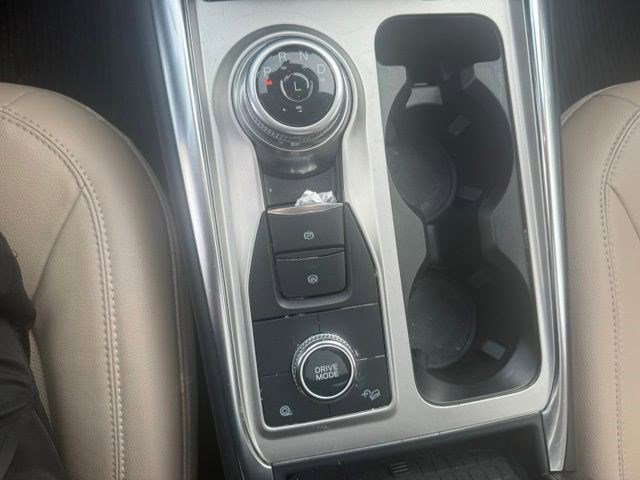 Used 2022 Ford Explorer Limited w/ Equipment Group 301A AWD/4WD image 15