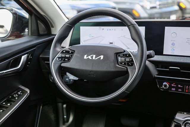 Used 2024 Kia EV6 Wind RWD image 17