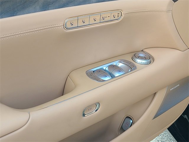 Used 2025 Genesis G90 3.5T image 41