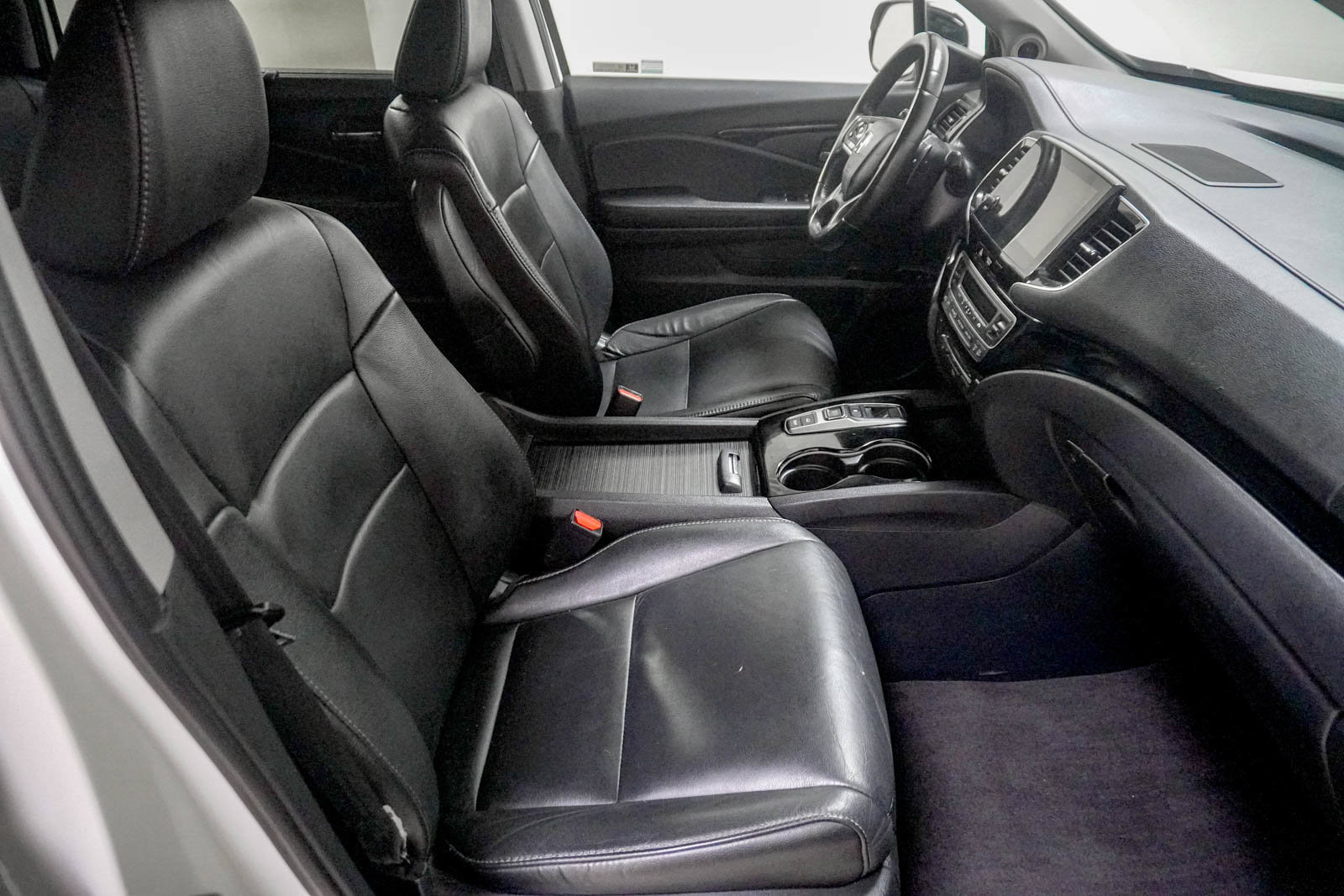 Used 2019 Honda Pilot Touring image 32
