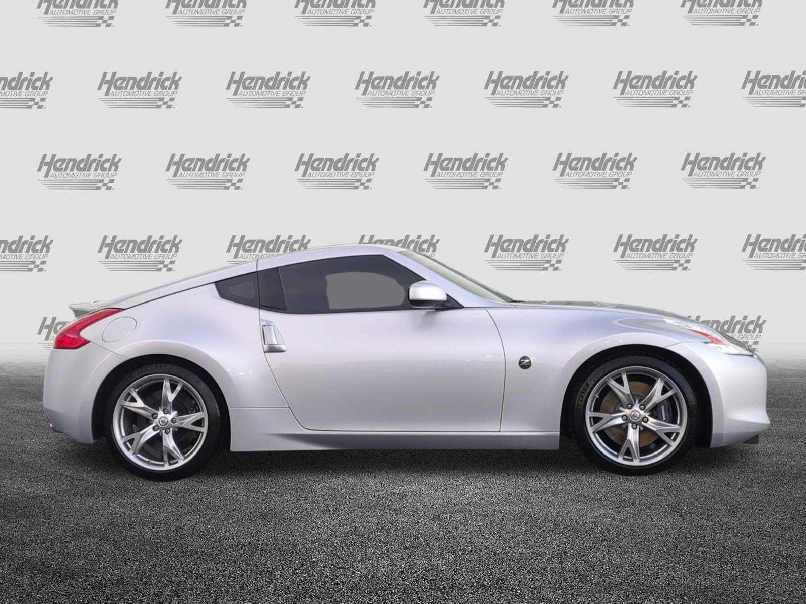 Used 2011 Nissan 370Z Coupe w/ Sport Pkg RWD image 11