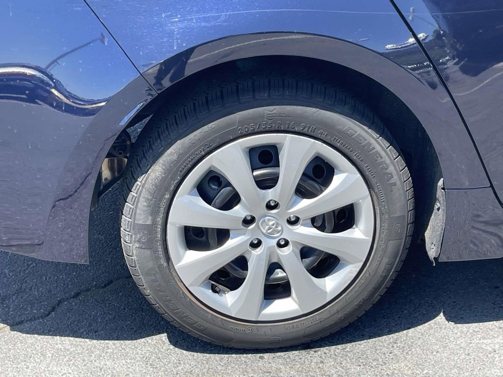 Used 2024 Toyota Corolla LE image 8