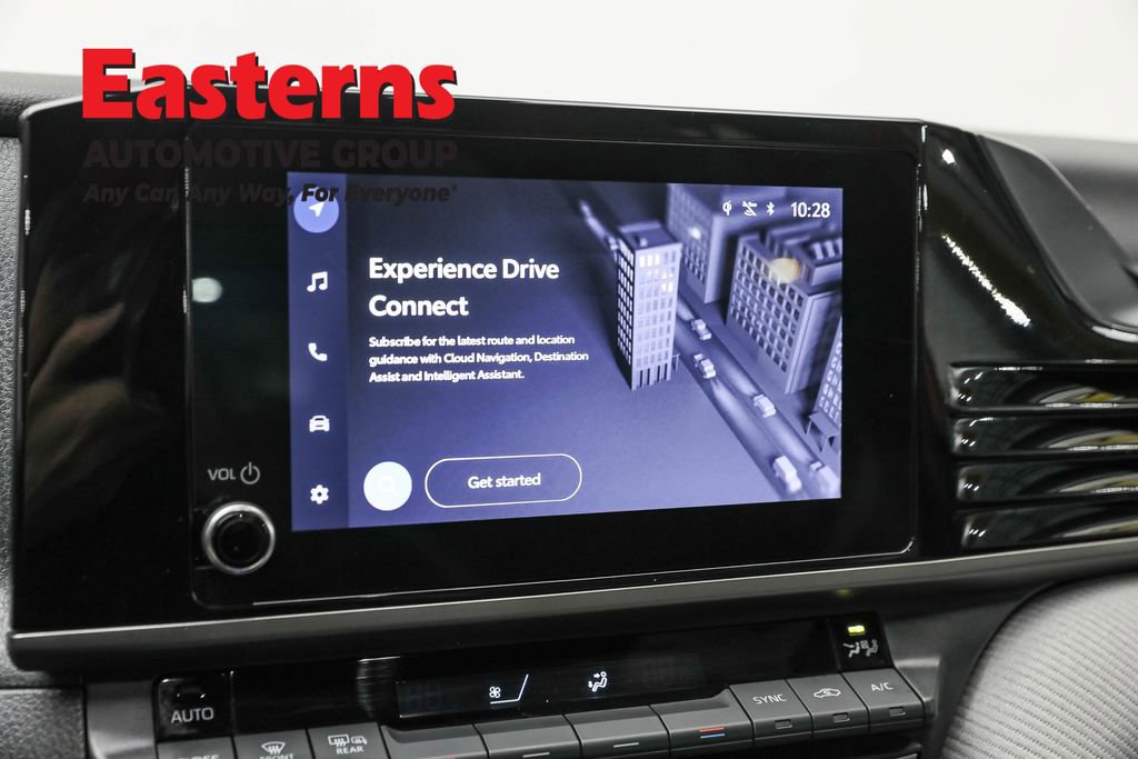 Used 2025 Toyota Camry SE w/ Convenience Package image 33