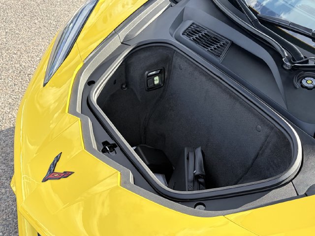 Used 2025 Chevrolet Corvette Z06 RWD image 25