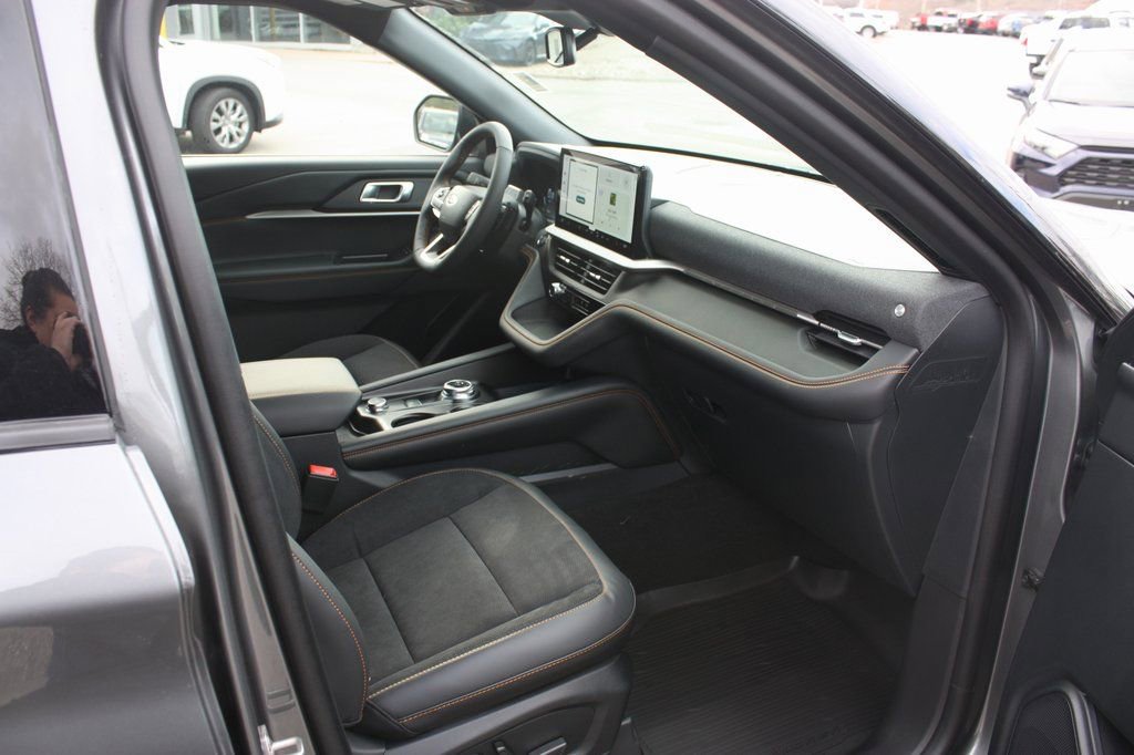 New 2026 Ford Explorer Tremor w/ Tremor Convenience Package image 16