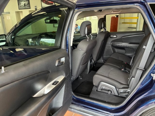 Used 2019 Dodge Journey SE w/ Connectivity Group FWD image 21