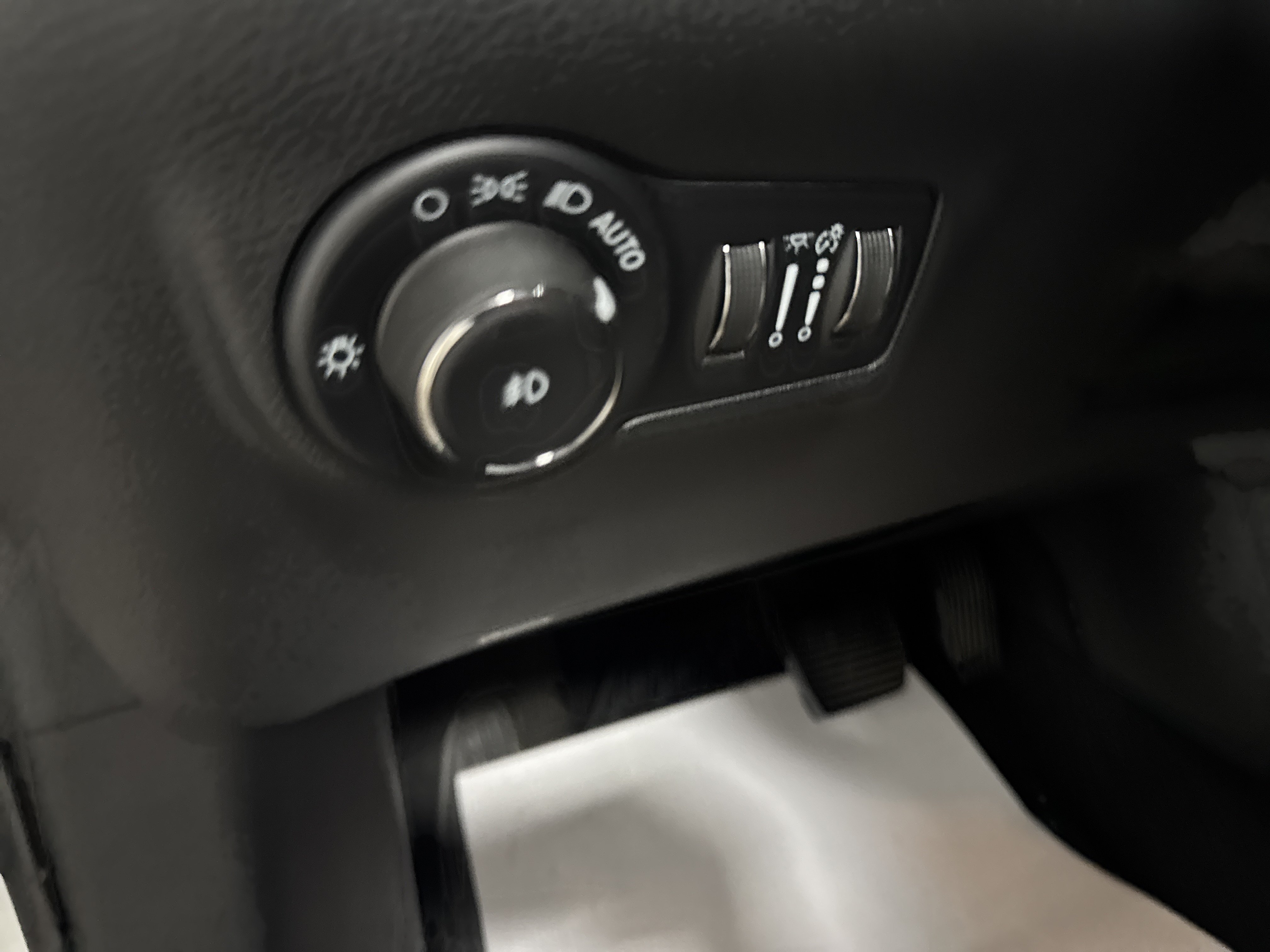 Used 2026 Jeep Compass Trailhawk AWD/4WD image 16