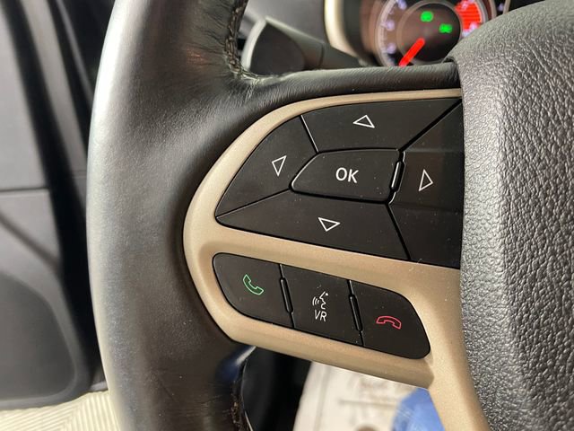 Used 2017 Jeep Cherokee Latitude w/ Comfort/Convenience Group image 13