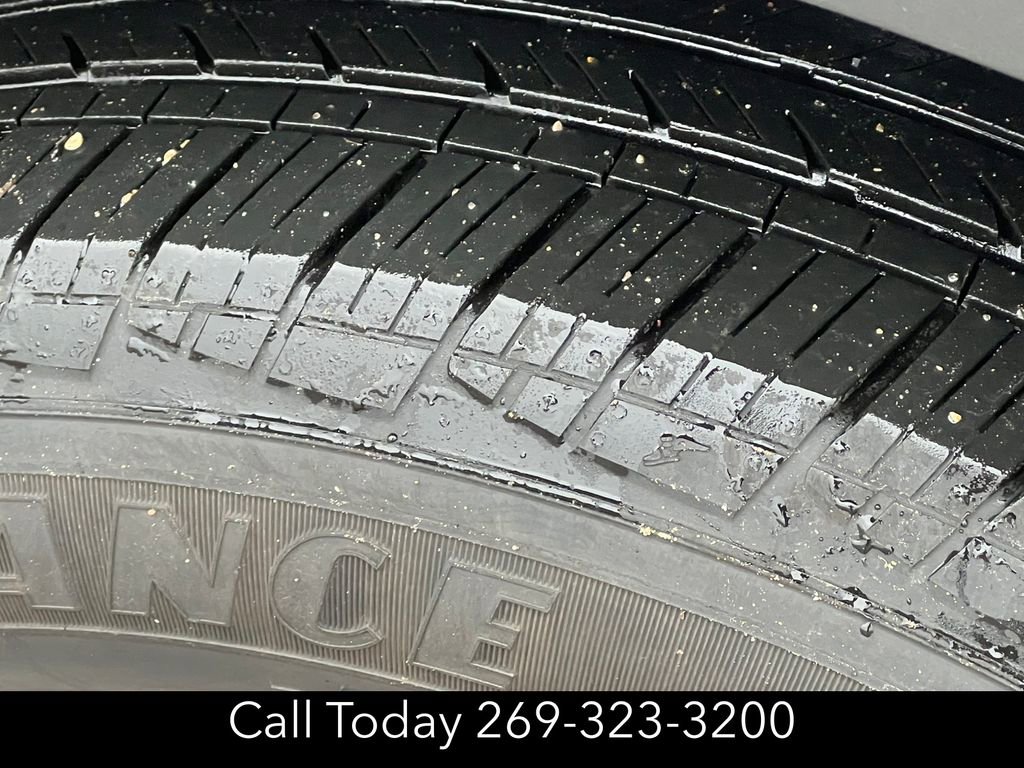 Certified 2023 Buick Encore GX Preferred w/ Cold Weather Comfort Package image 7