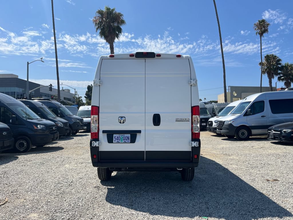 Used 2026 RAM ProMaster 2500 w/ Convenience Group FWD image 7