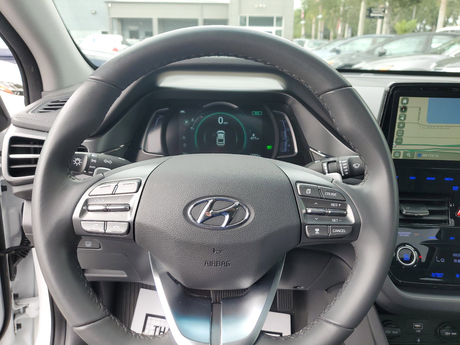 Used 2020 Hyundai Ioniq Limited image 21
