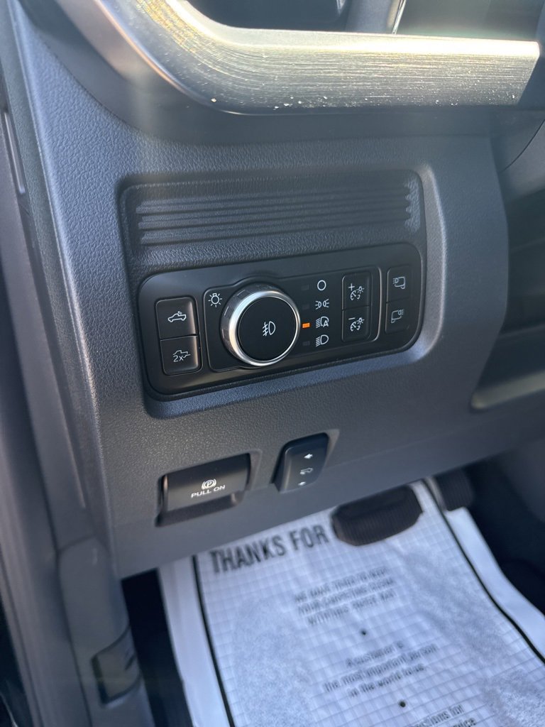 New 2026 Ford F250 Lariat image 15
