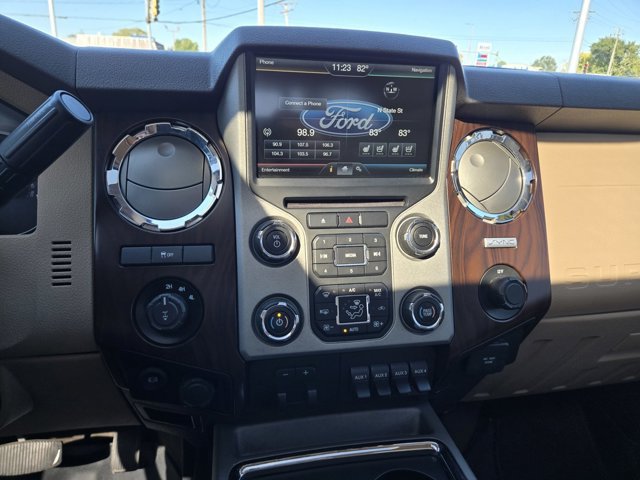 Used 2016 Ford F250 Lariat w/ Lariat Ultimate Package AWD/4WD image 9