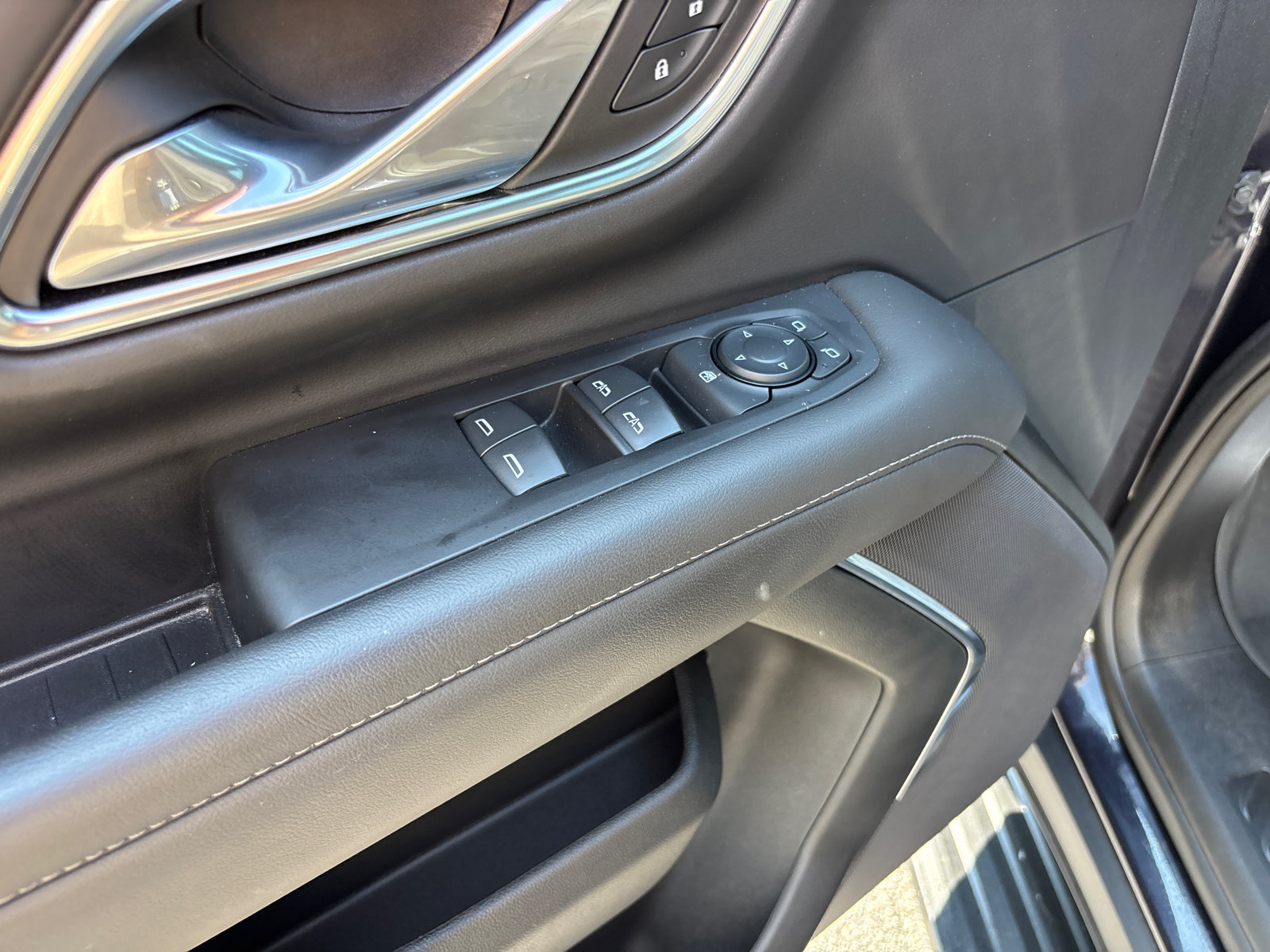 Used 2024 Chevrolet Suburban LS w/ Driver Alert Package AWD/4WD image 13