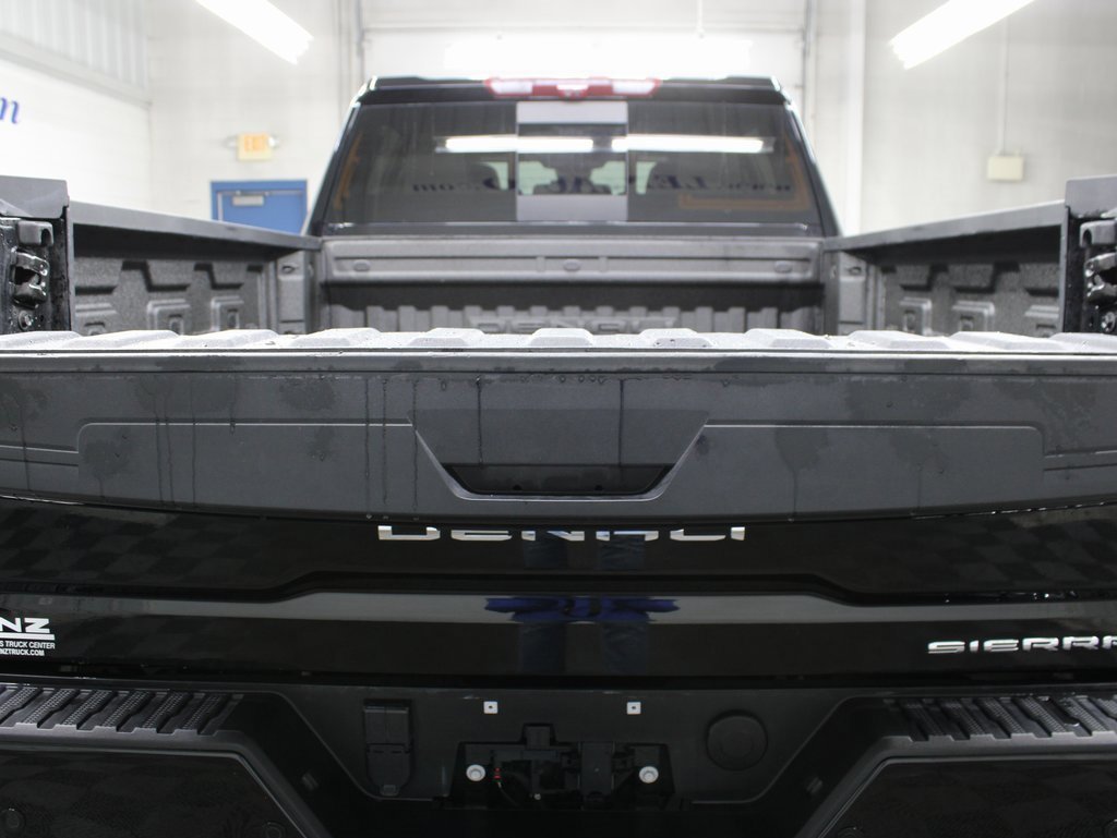 Used 2024 GMC Sierra 2500 Denali w/ Technology Package image 42