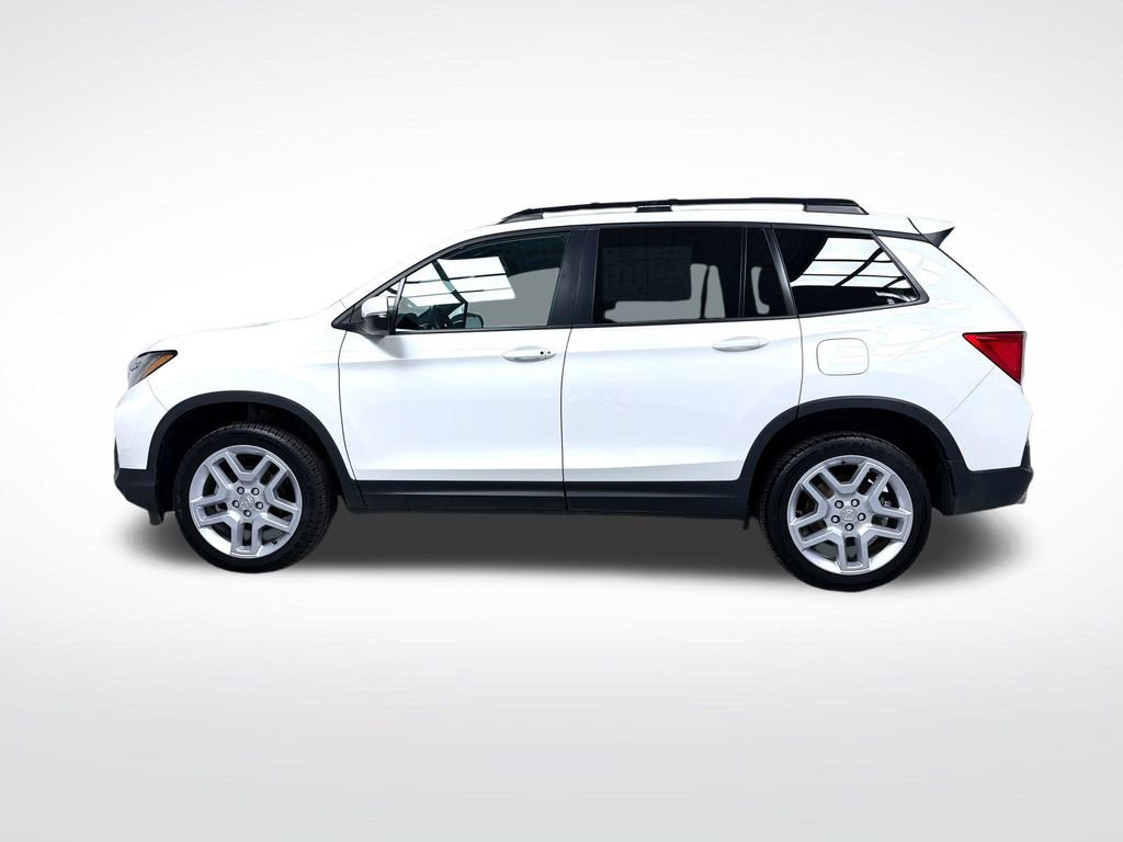 Used 2025 Honda Passport EX-L image 12