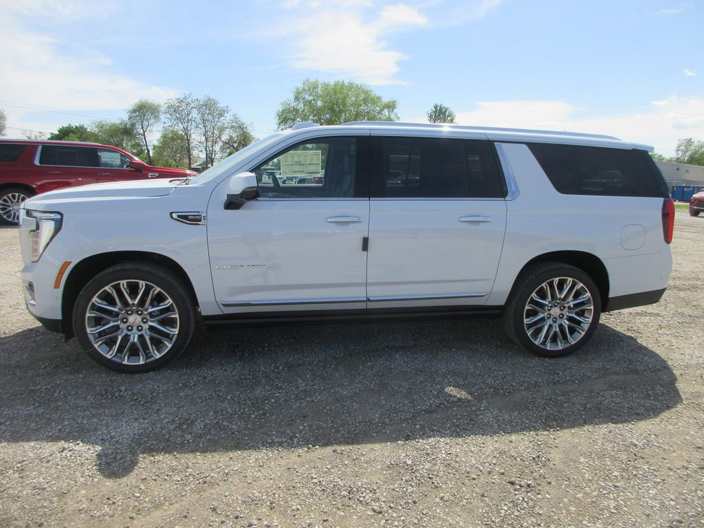 New 2026 GMC Yukon XL Denali AWD/4WD image 7