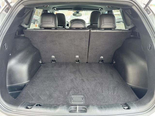 Used 2024 Jeep Compass Latitude w/ Altitude Special Edition image 13