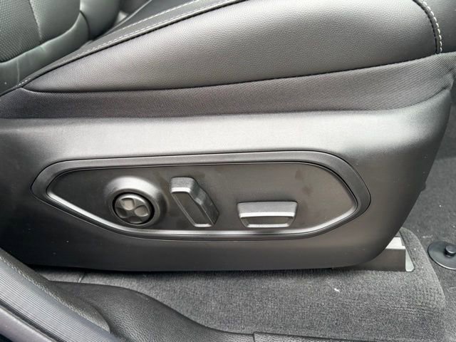 New 2026 Jeep Grand Cherokee Limited w/ Luxury Tech Group II image 30