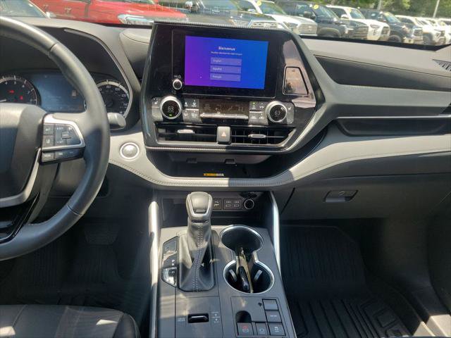 Certified 2024 Toyota Highlander XSE FWD image 24