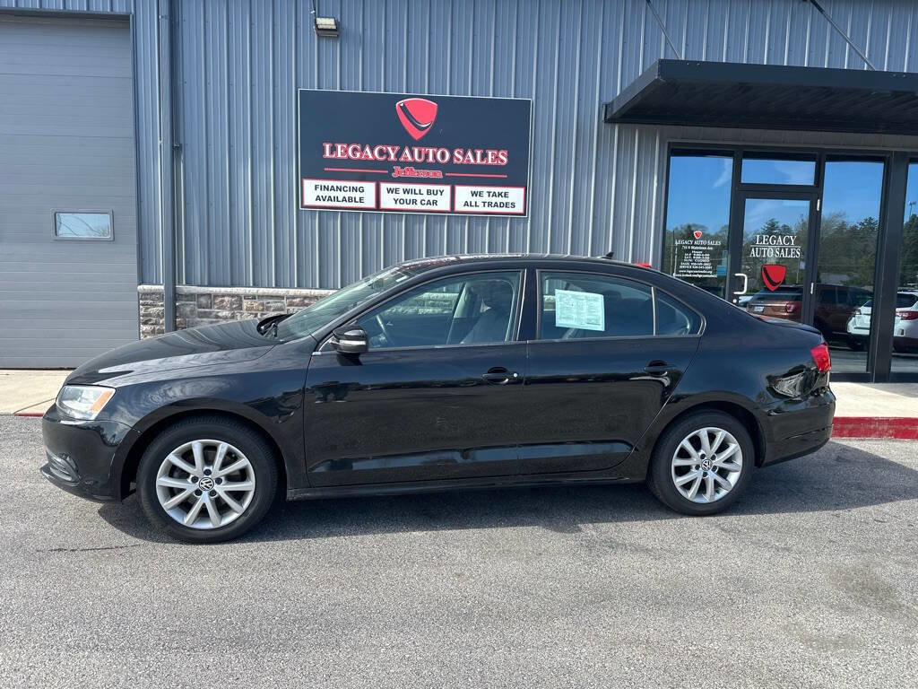 Used 2011 Volkswagen Jetta SE image 2