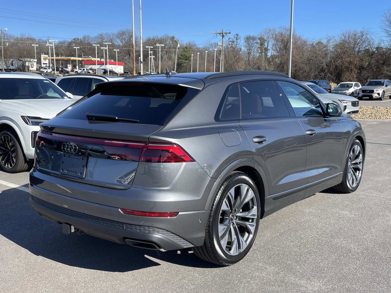 Used 2025 Audi Q8 Prestige w/ Prestige Package image 7