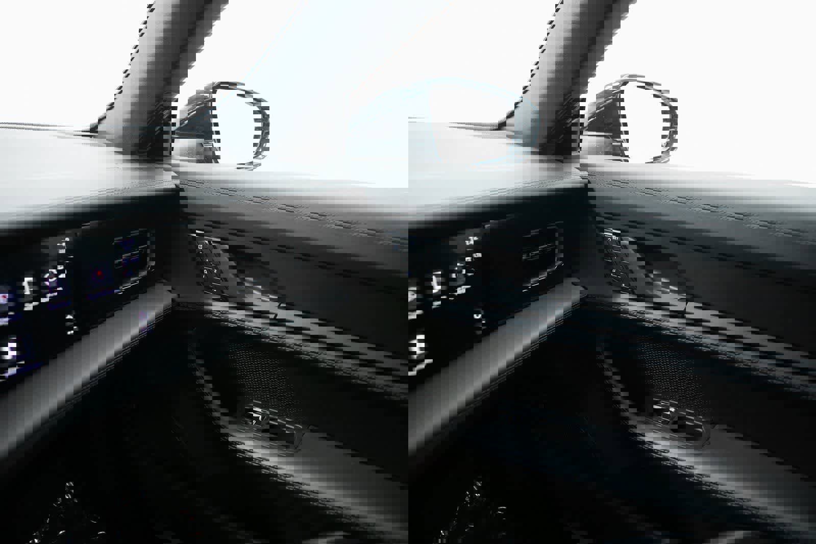 Certified 2022 Porsche Taycan 4S image 24