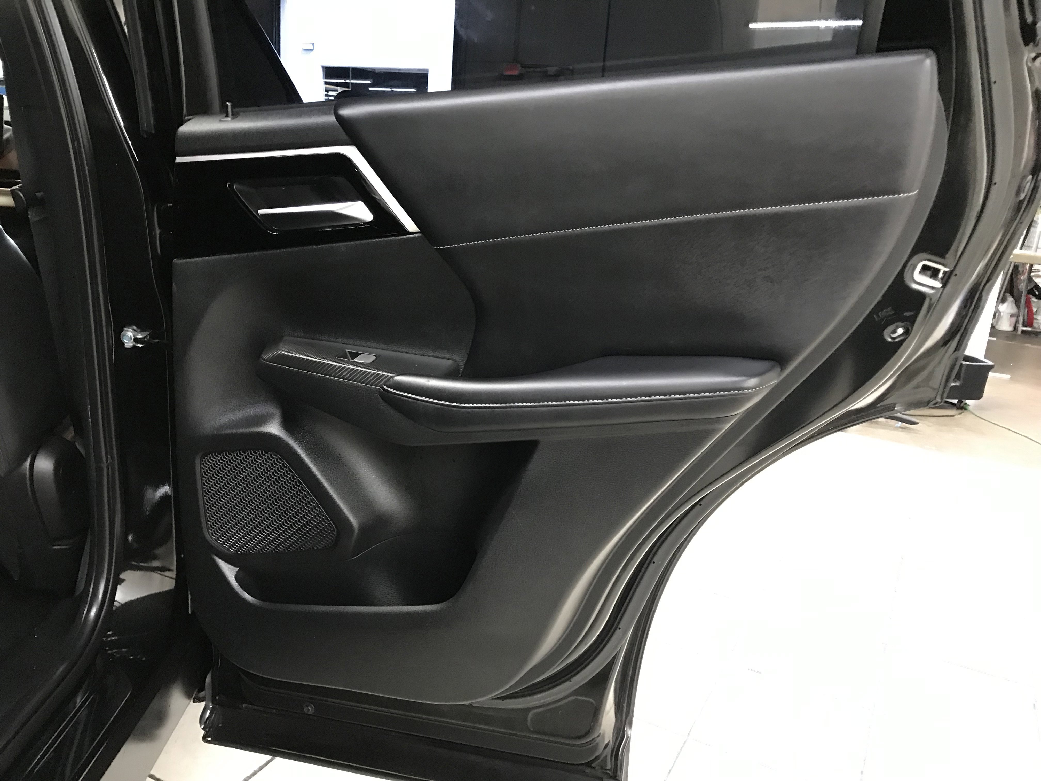 Used 2022 Mitsubishi Outlander SE image 10