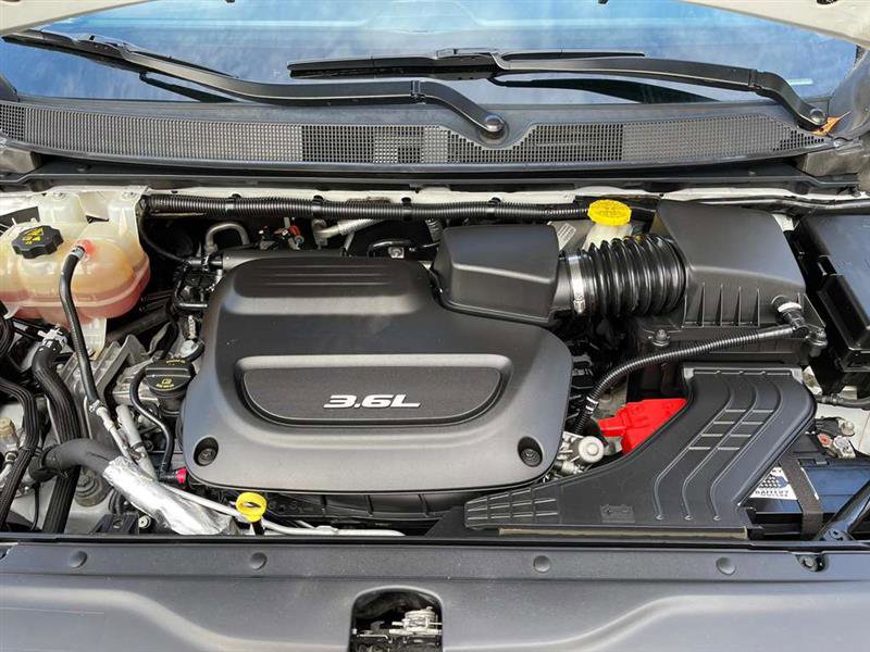 Used 2017 Chrysler Pacifica LX image 72