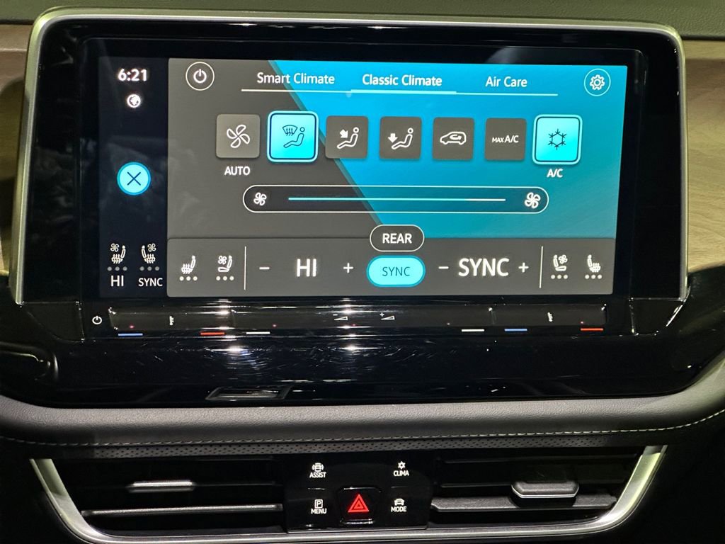 Used 2024 Volkswagen Atlas SE image 16