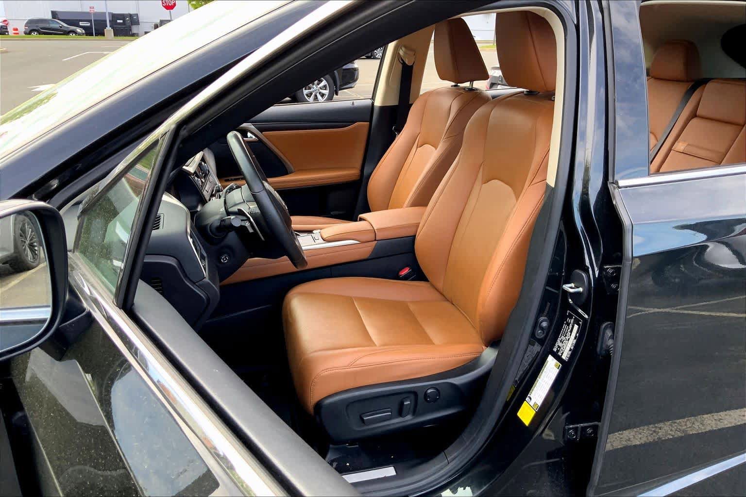 Used 2022 Lexus RX 450h AWD w/ Premium Package image 8