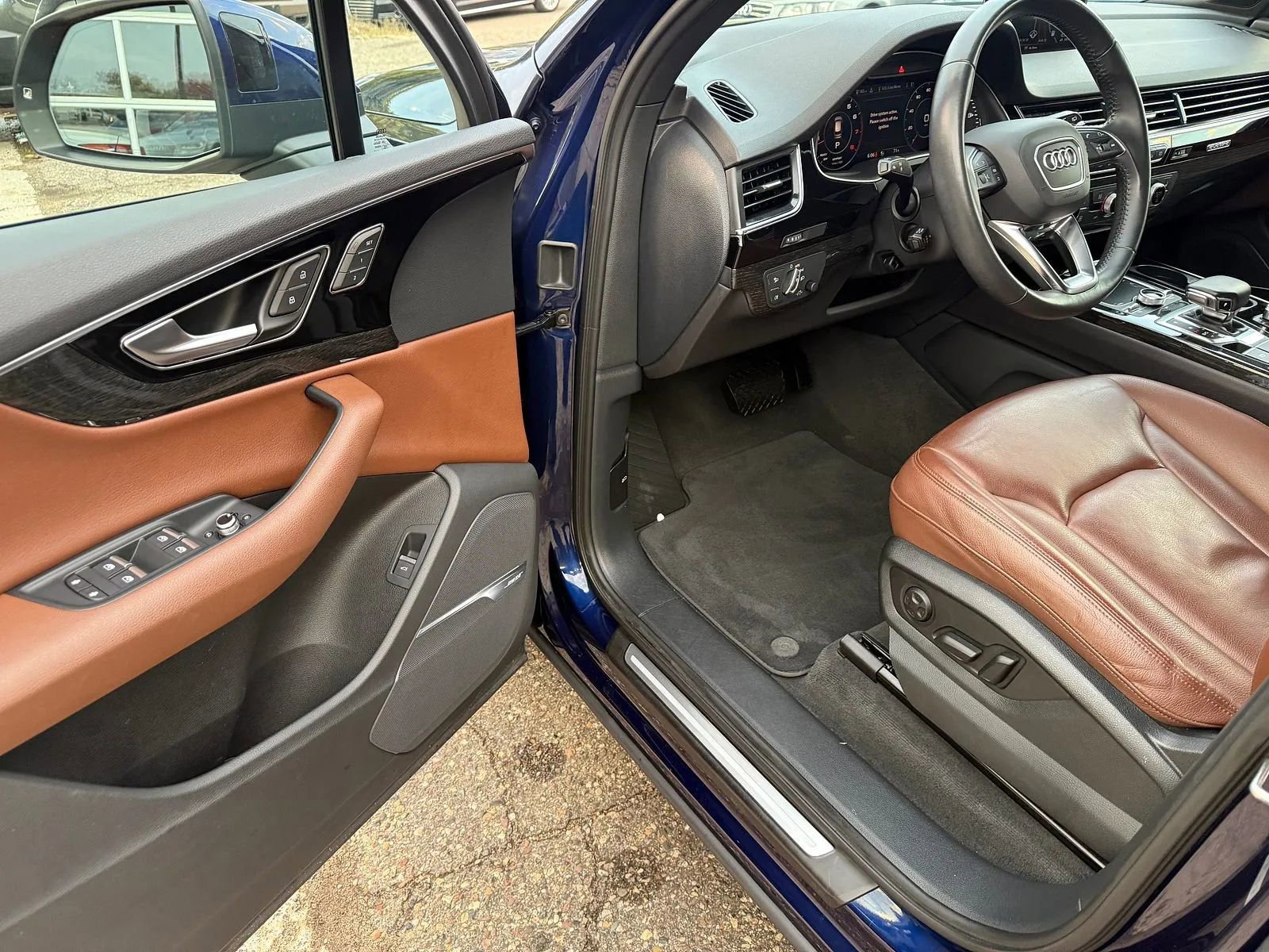 Used 2019 Audi Q7 3.0T Premium Plus w/ Premium Plus Package image 9